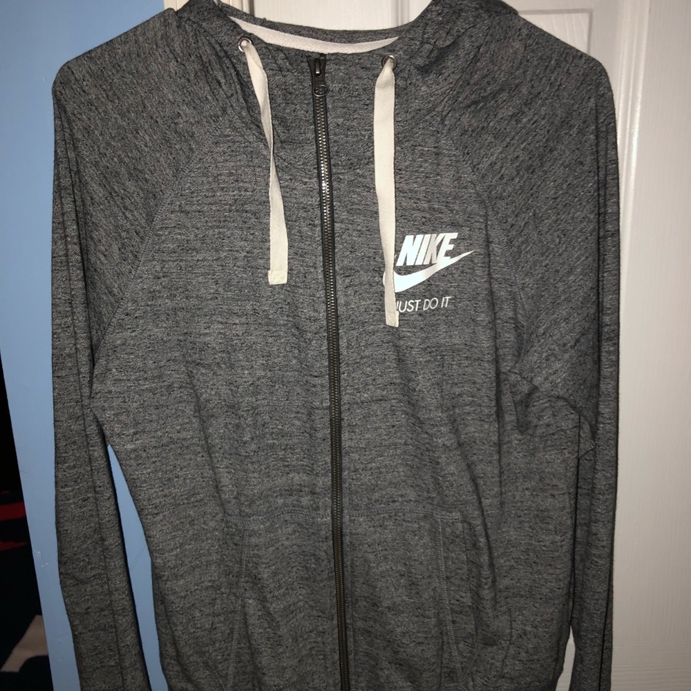 nike zip up jacket